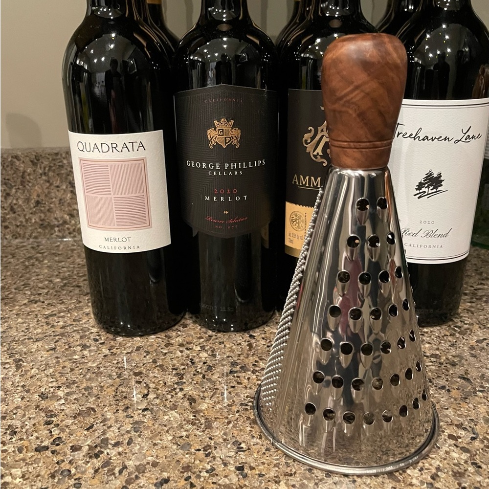 Williams Sonoma | the world’s cutest grater